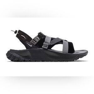 Nike Women's Black and Gray Sandals